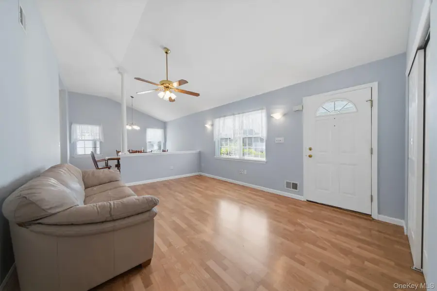 40 Willow Court, Manorville, NY 11949 - #2