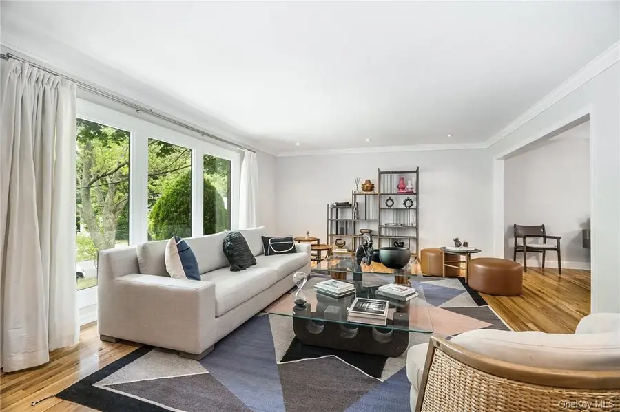 4 Parkfield Road, Scarsdale, NY 10583 - #3