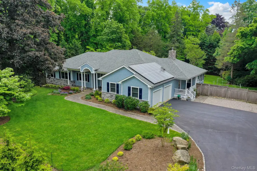 71 Dyke Road, Setauket, NY 11733 - #2