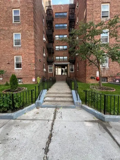 64-74 Saunders Street #4B, Rego Park, NY 11374 - #2