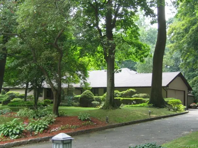 6 Pine Tree Drive, Great Neck, NY 11024 - #1