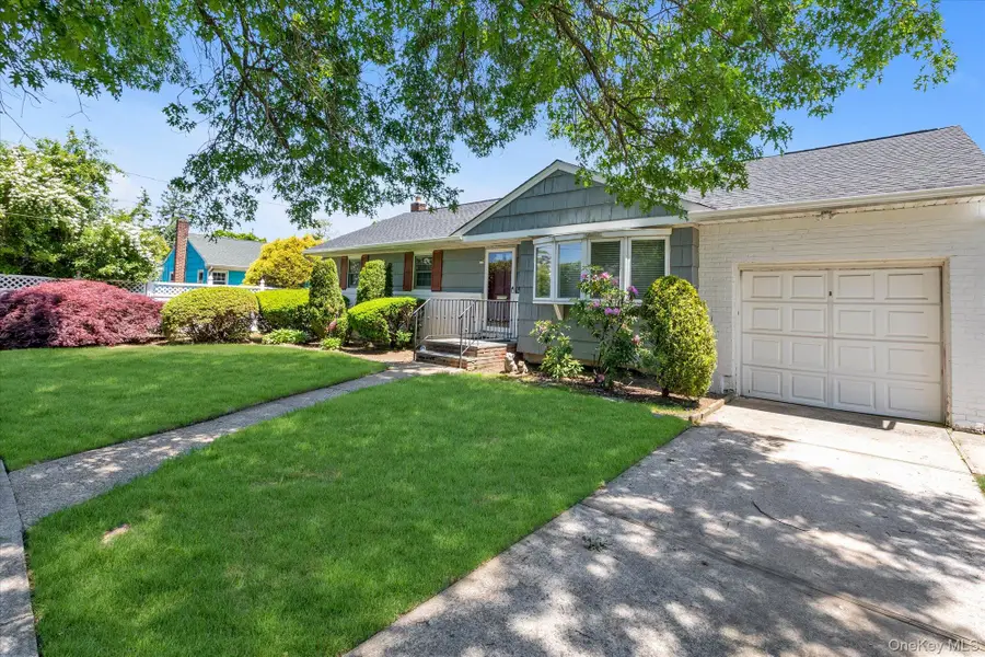 668 Mead Terrace, South Hempstead, NY 11550 - #2