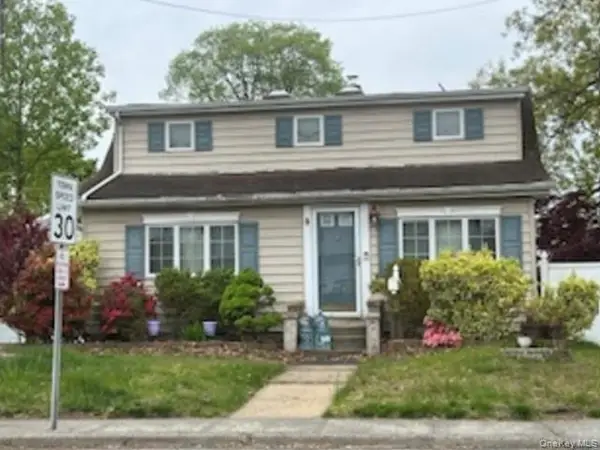656 E Meadow Avenue, East Meadow, NY 11554