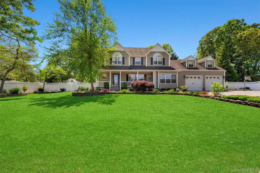 4 Vera Court, Centereach, NY 11720 - #2