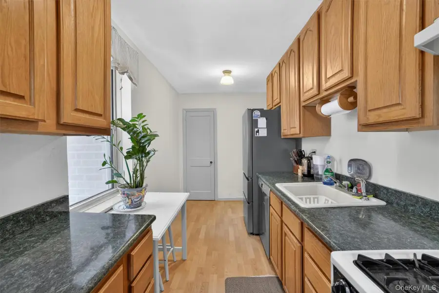 485 Bronx River Road #C10, Yonkers, NY 10704 - #3