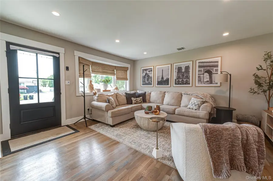 3 Baylor Drive, Smithtown, NY 11787 - #3