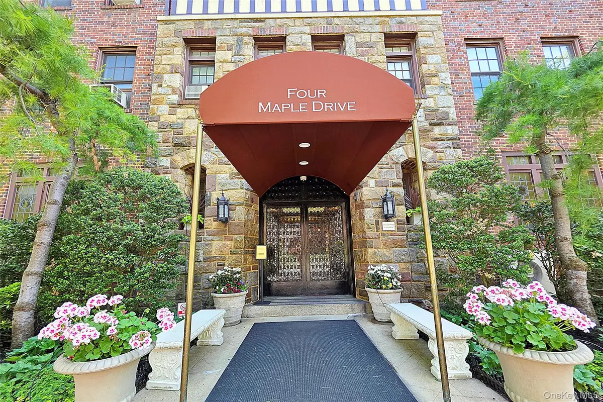 4 Maple Drive #1D, Great Neck, NY 11021 - #1