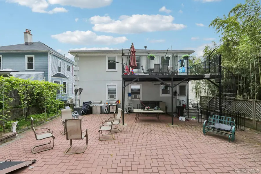 583 Bellevue Avenue N, Yonkers, NY 10703 - #3