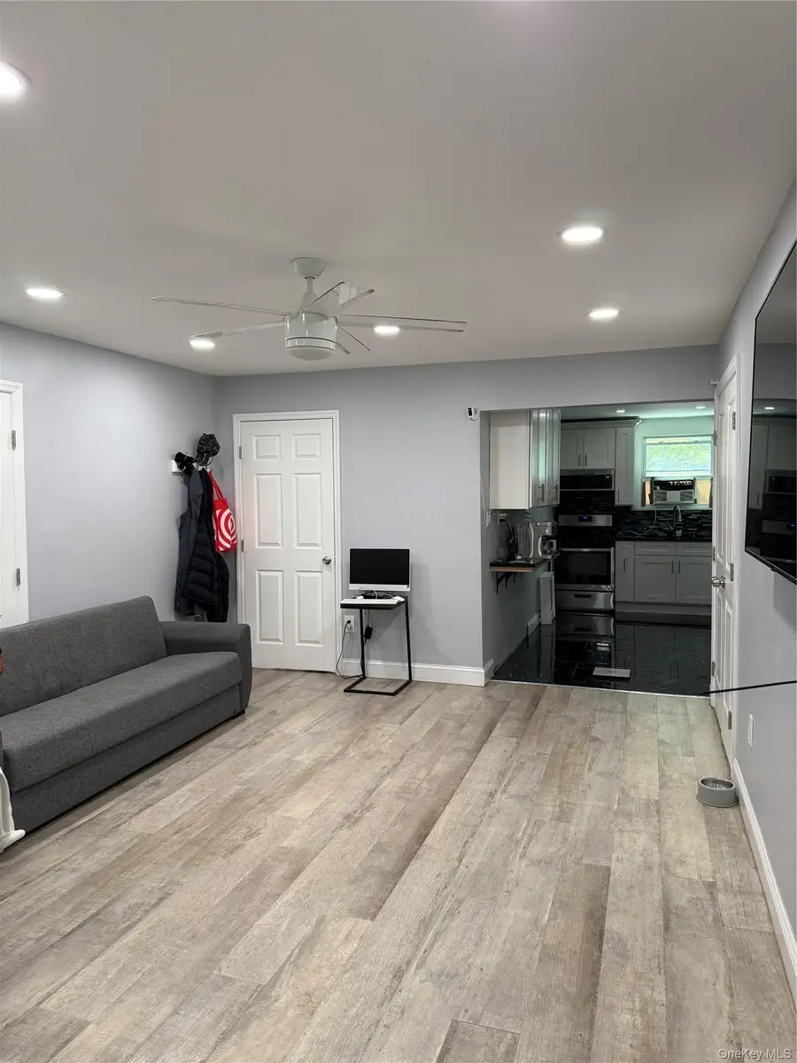 219 Rumsey Rd #1A, Yonkers, NY 10705 - #3