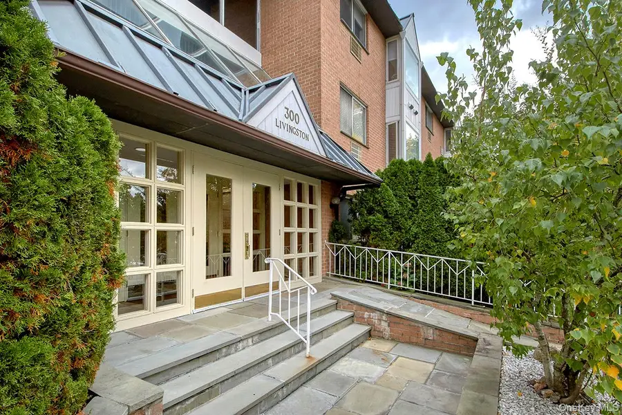 300 Livingston Avenue #2A, Mamaroneck, NY 10543 - #2