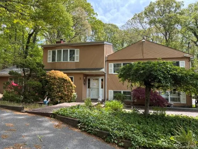 80 Alpine Way, South Huntington, NY 11746 - #2