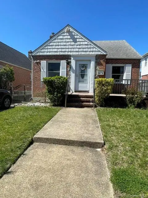 5816 198th Street, Fresh Meadows, NY 11365