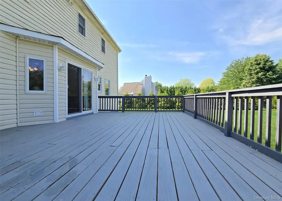 635 Farmveu Road, Mattituck, NY 11952 - #3