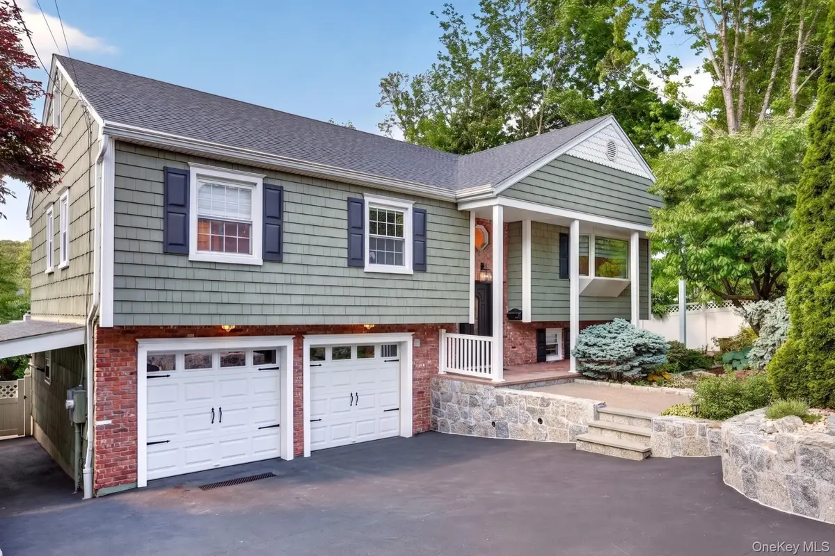 585 Bedford Road, Pleasantville, NY 10570 - #1
