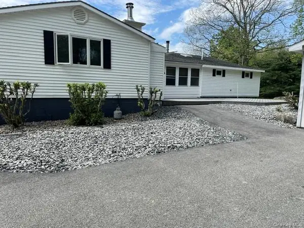 100 Decker Road #2, Wallkill, NY 12589