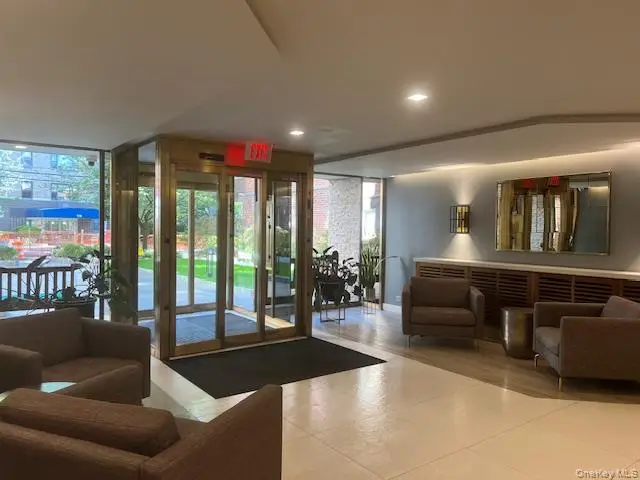 120 E Hartsdale Avenue #1R, Hartsdale, NY 10530 - #3