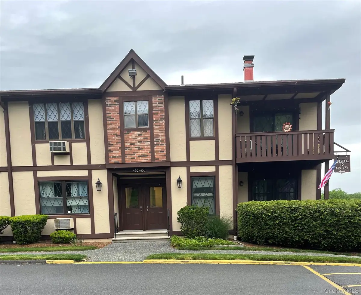 452 Sierra Vista Lane, Valley Cottage, NY 10989 - #1