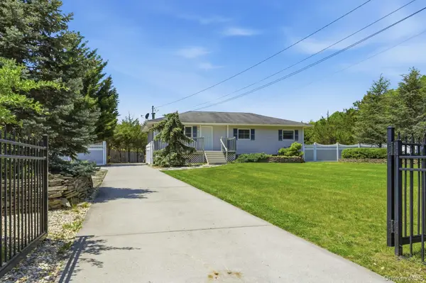 1072 Connetquot Avenue, Central Islip, NY 11722