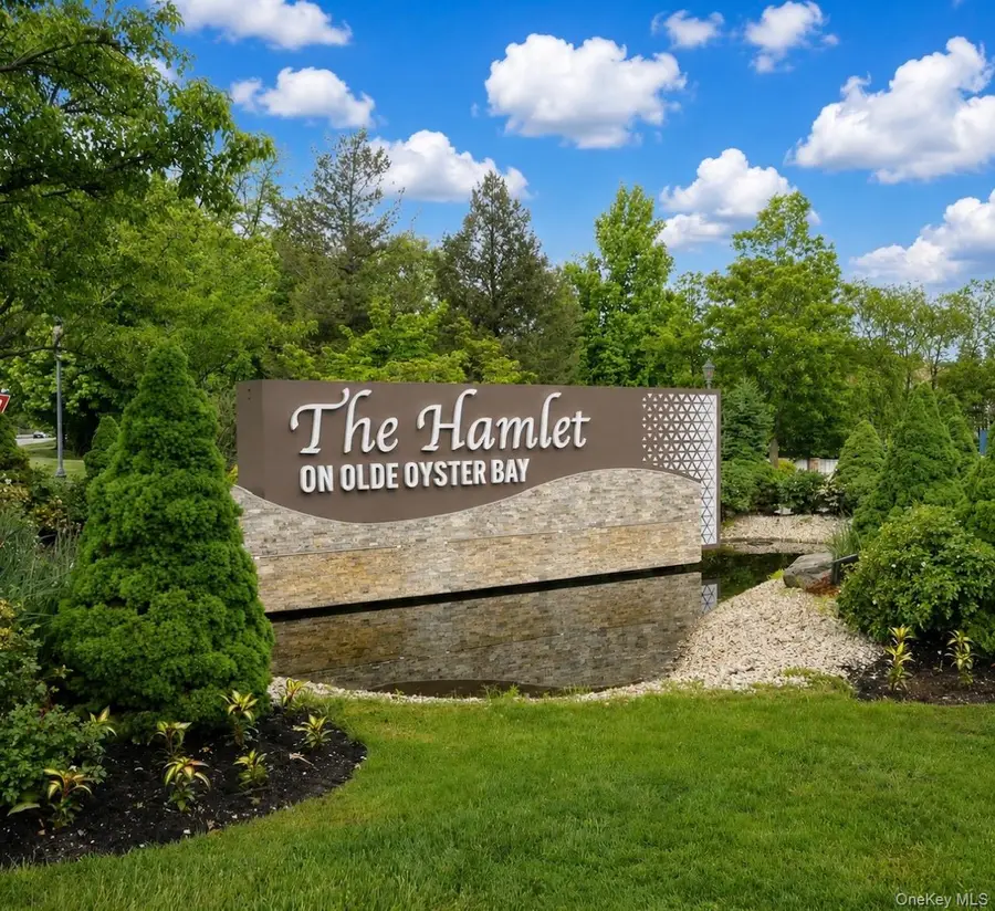 132 Carriage Lane, Plainview, NY 11803 - #2