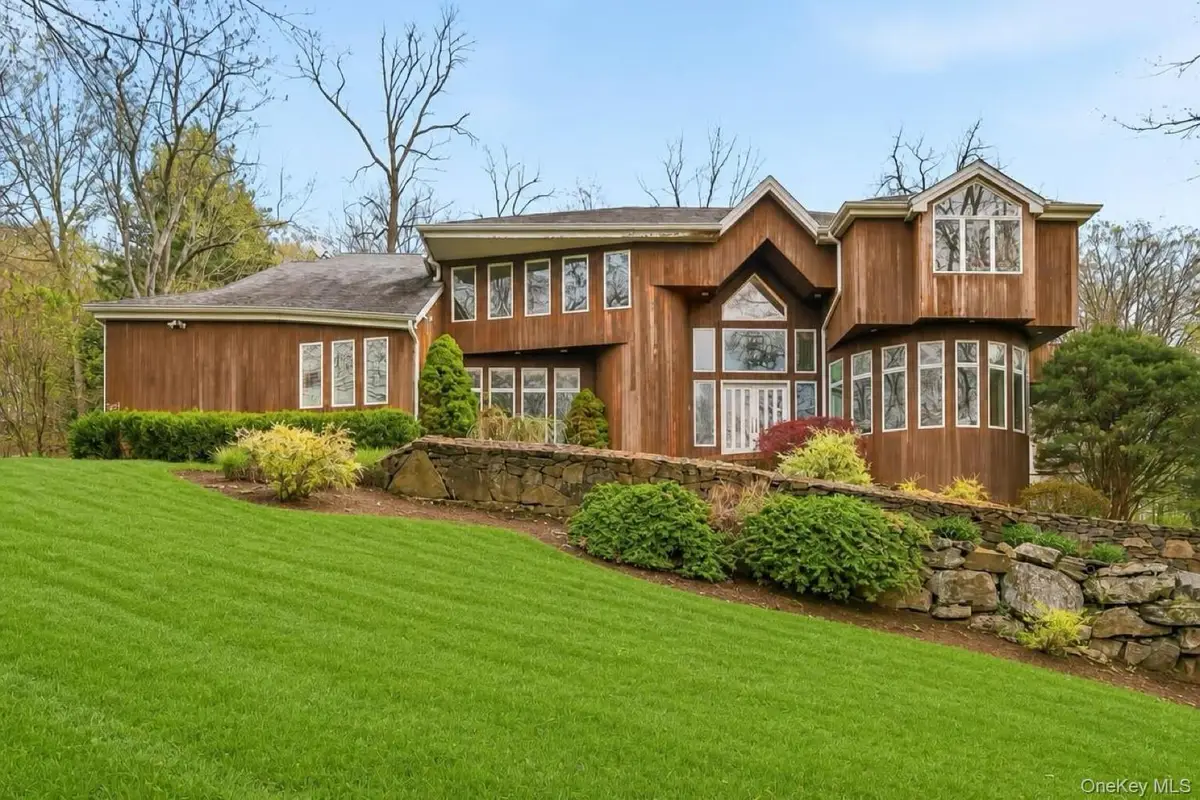 22 Random Farms Circle, Chappaqua, NY 10514 - #1