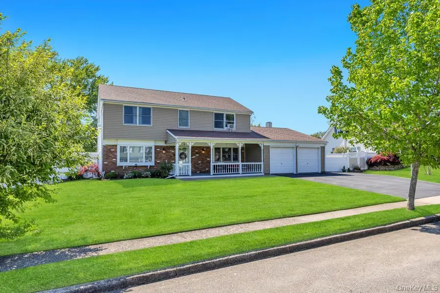 12 Tallow Lane, Lake Grove, NY 11755 - #2