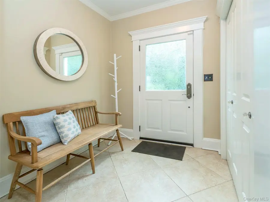 28 Monroe Street, Port Washington, NY 11050 - #3