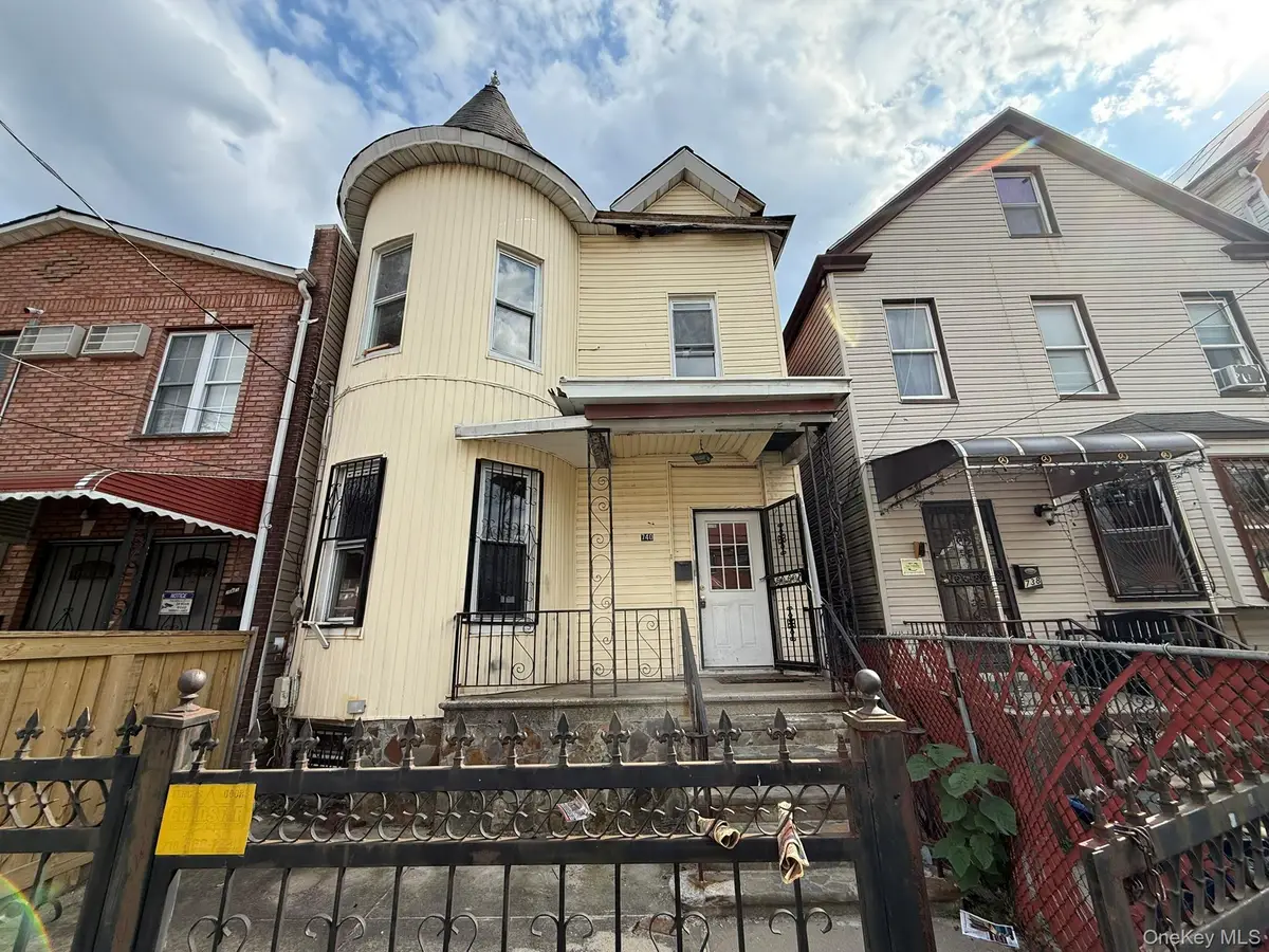 740 E 218th Street, Bronx, NY 10467 - #1
