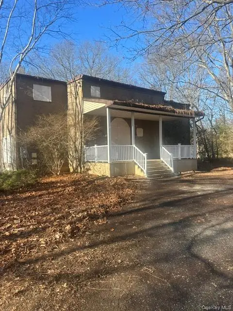 434 Meadow Road, Kings Park, NY 11754