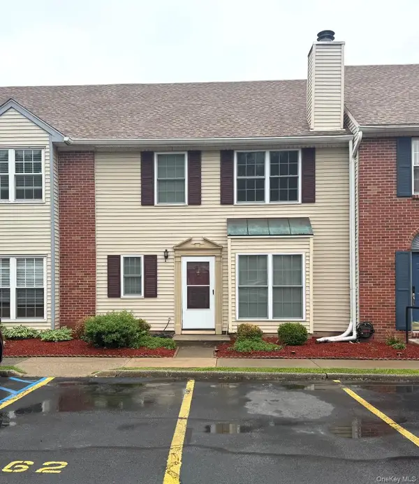 62 Yorkshire Terrace, Washingtonville, NY 10992