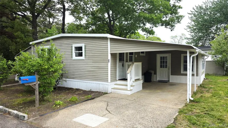 525 Riverleigh Avenue #27 Birch, Riverhead, NY 11901 - #2