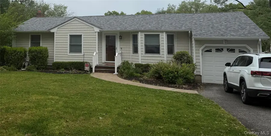 7 Edscho Lane, Commack, NY 11725 - #2