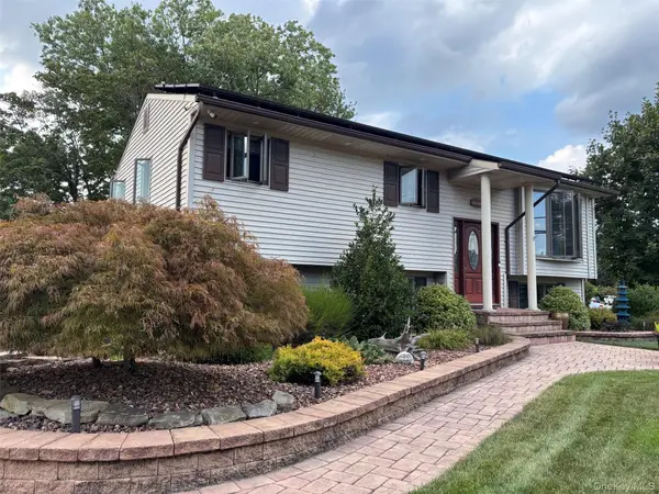 1603 Lad Avenue, Medford, NY 11763