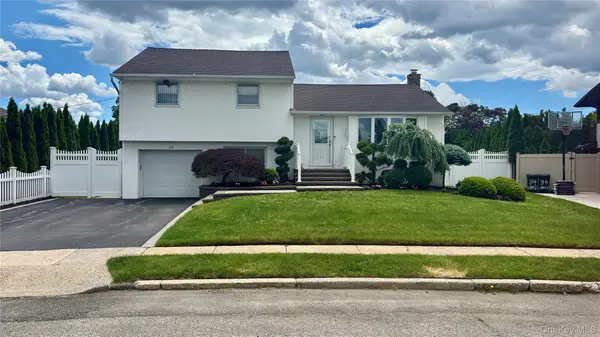 36 Lane Avenue, Plainview, NY 11803