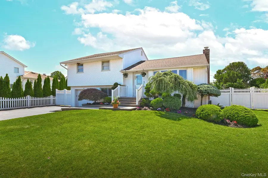 36 Lane Avenue, Plainview, NY 11803 - #3