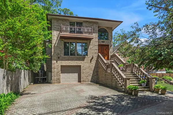 18042 Aberdeen Road, Jamaica, NY 11432
