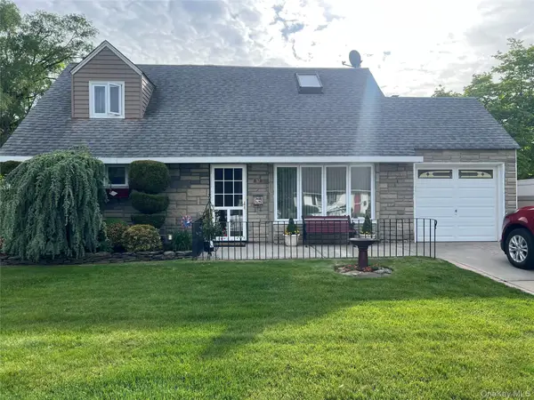 317 Herbert Place, Bethpage, NY 11714