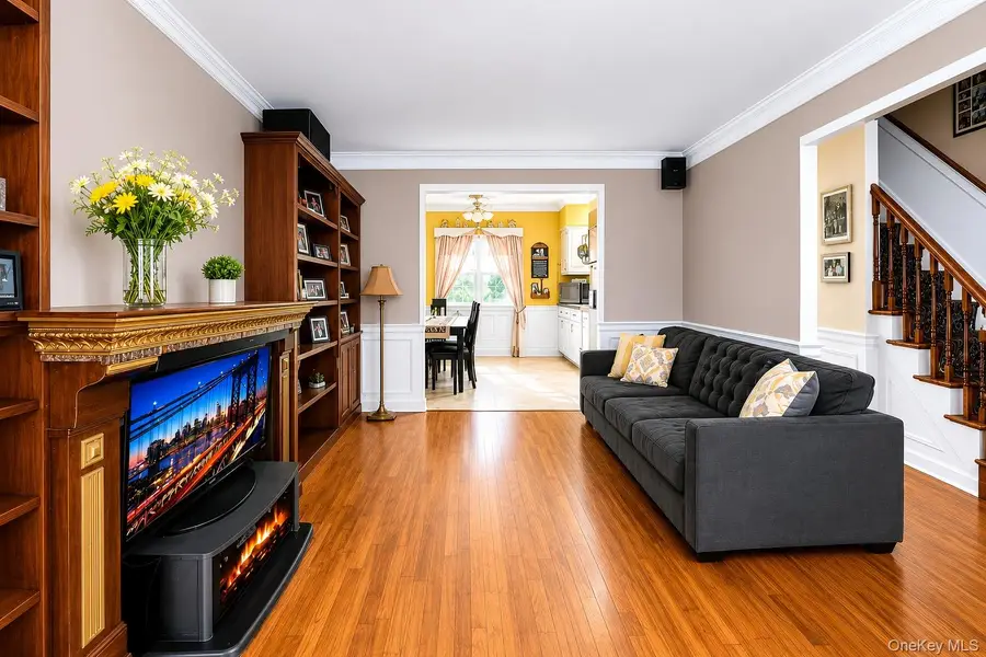 2571 Seymour Avenue, Bronx, NY 10469 - #2