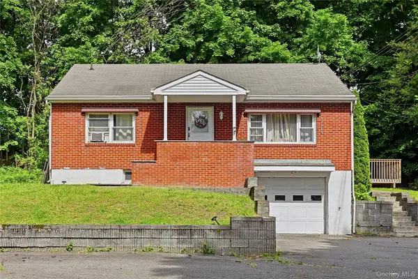 6 Riverview Avenue, New Windsor, NY 12553