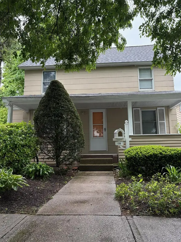 130 Park Avenue, Hicksville, NY 11801