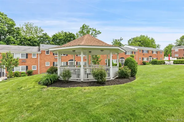 1879 Crompond Road #F3, Peekskill, NY 10566