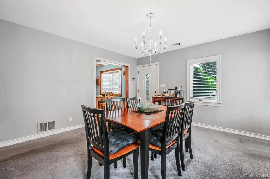 10 Gordon Avenue, Westbury, NY 11590 - #3