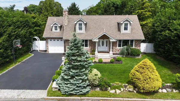 19 Gruber Drive, Glen Cove, NY 11542