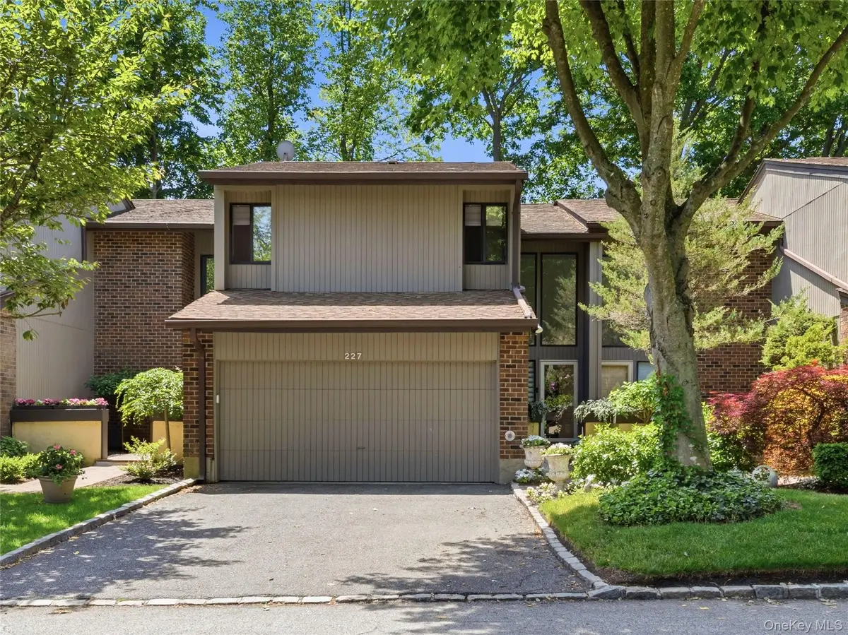 227 Hamlet Drive, Jericho, NY 11753 - #1