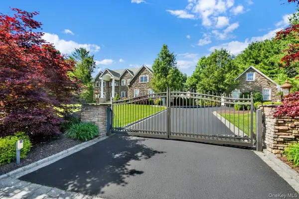 9 Tyler Court, Mahopac, NY 10541