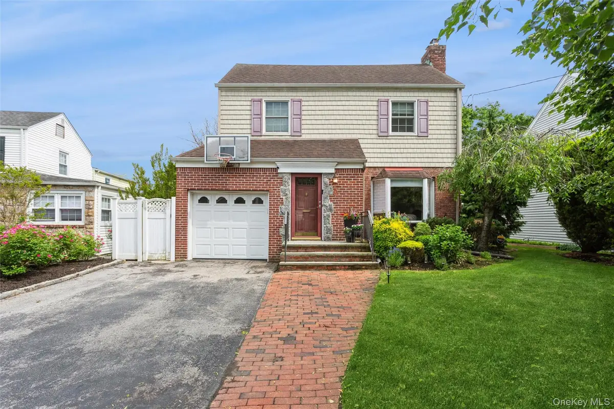 6 Newkirk Avenue, East Rockaway, NY 11518 - #1