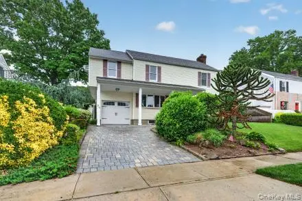24 Purdue Road, Glen Cove, NY 11542