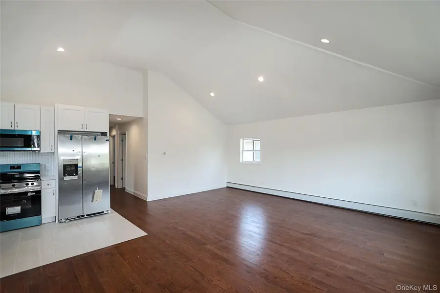 37 Lancaster Place, Hempstead, NY 11550 - #3