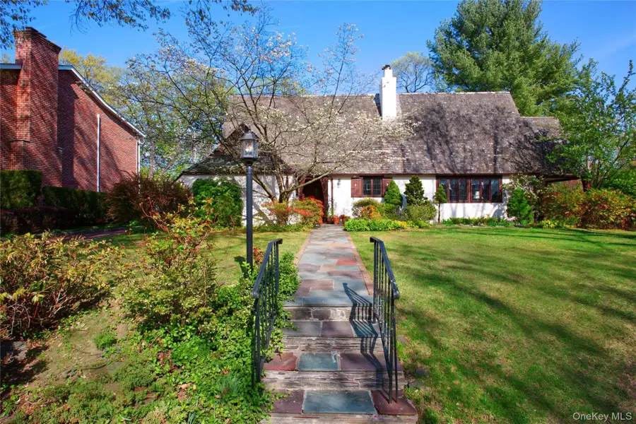 3 Brompton Road, Garden City, NY 11530 - #2