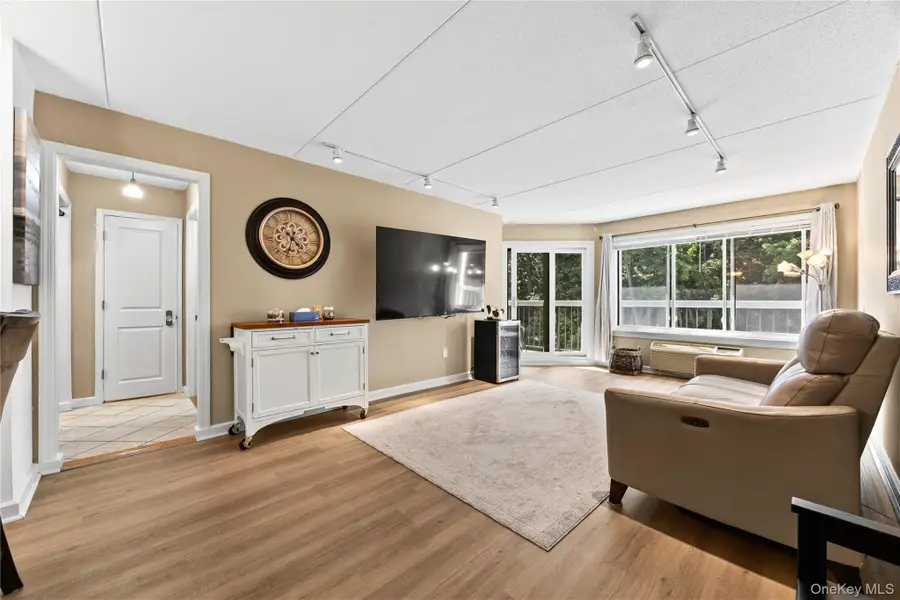 300 High Point Drive #514, Hartsdale, NY 10530 - #3