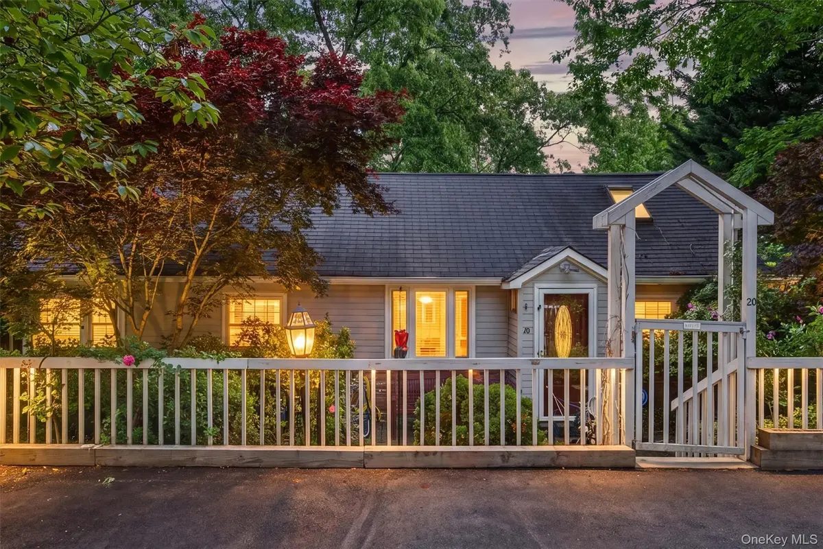 20 Blueberry Hill, Greenwood Lake, NY 10925 - #1